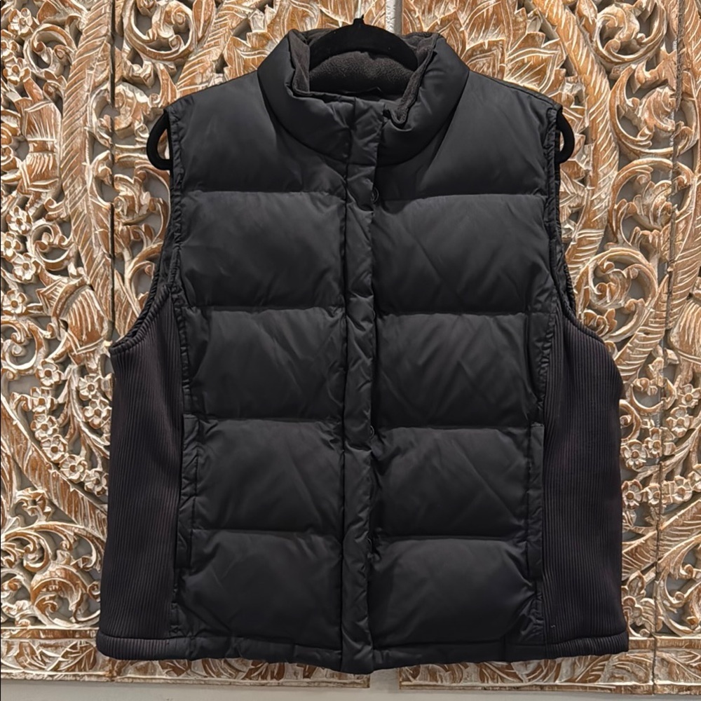 Gap Black Puffer Jacket Full Zip & Snap Front, Unisex- size XL